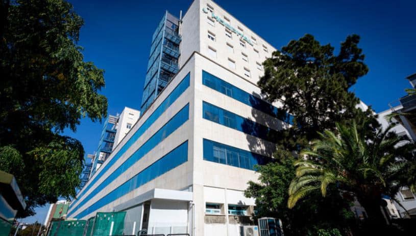 Juanma Moreno anuncia 86,6 millones en inversiones sanitarias en la provincia