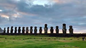 Los Moai de Rapa Nui: Un enigma cultural en National Geographic