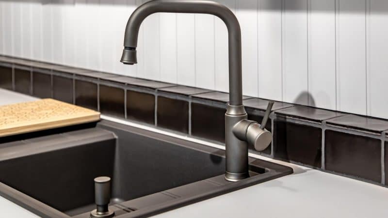 Qué debes tener en cuenta antes de comprar un fregadero de cocina: guía paso a paso