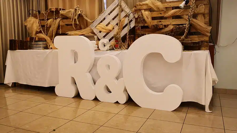 Letras grandes que transformarán tu evento