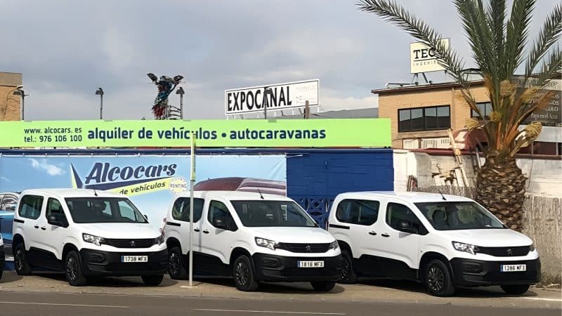 Renting vs. alquiler de vehículos en Zaragoza: cuándo elegir la opción adecuada