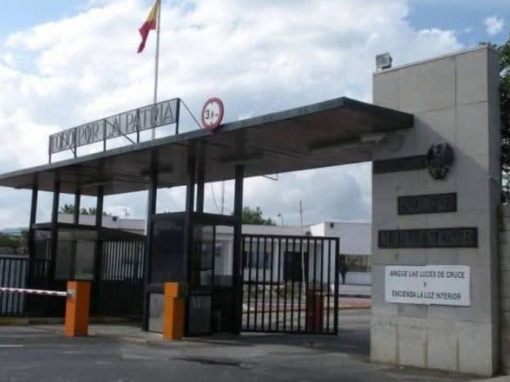 Dirigentes del PP se reunirán en Figueres con asociaciones militares para abordar la situación de la base de Sant Climent Sescebes